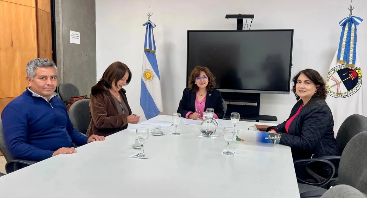 Ledesma reafirma su compromiso con la educación y la cultura